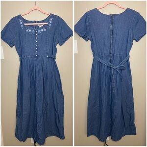 Classy Vintage 90s Floral Embroidered Cottagecore Blue Denim Maxi Tie-Back Dress